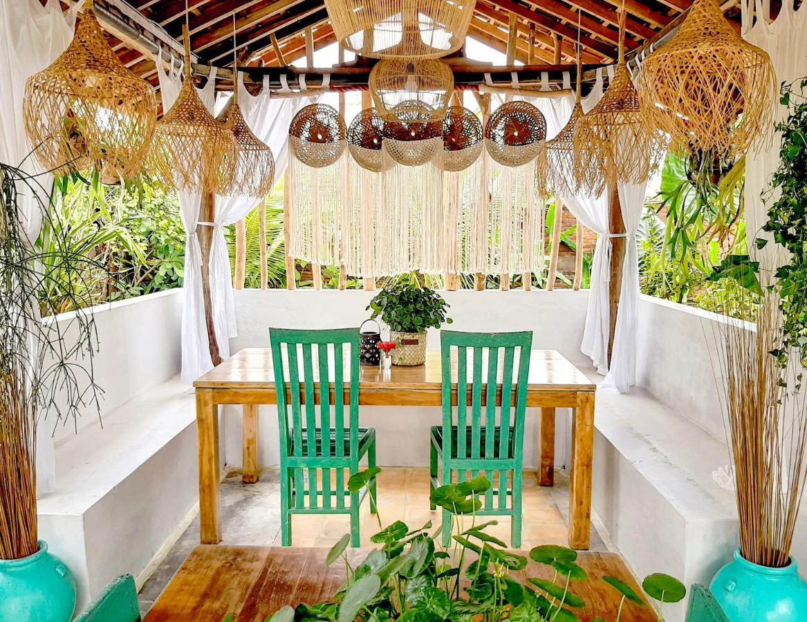 Janur Bungalow Magelang Exterior photo
