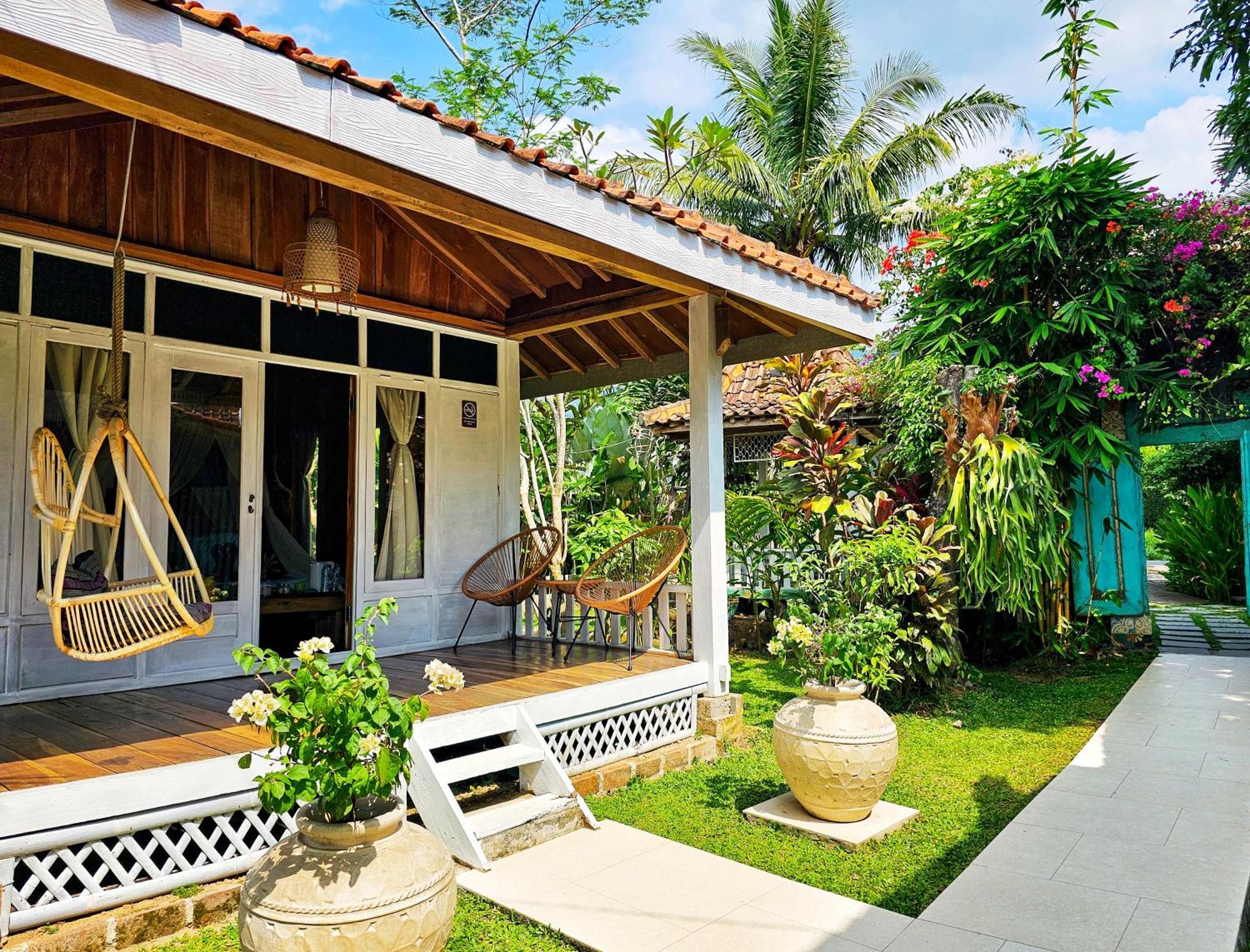 Janur Bungalow Magelang Room photo