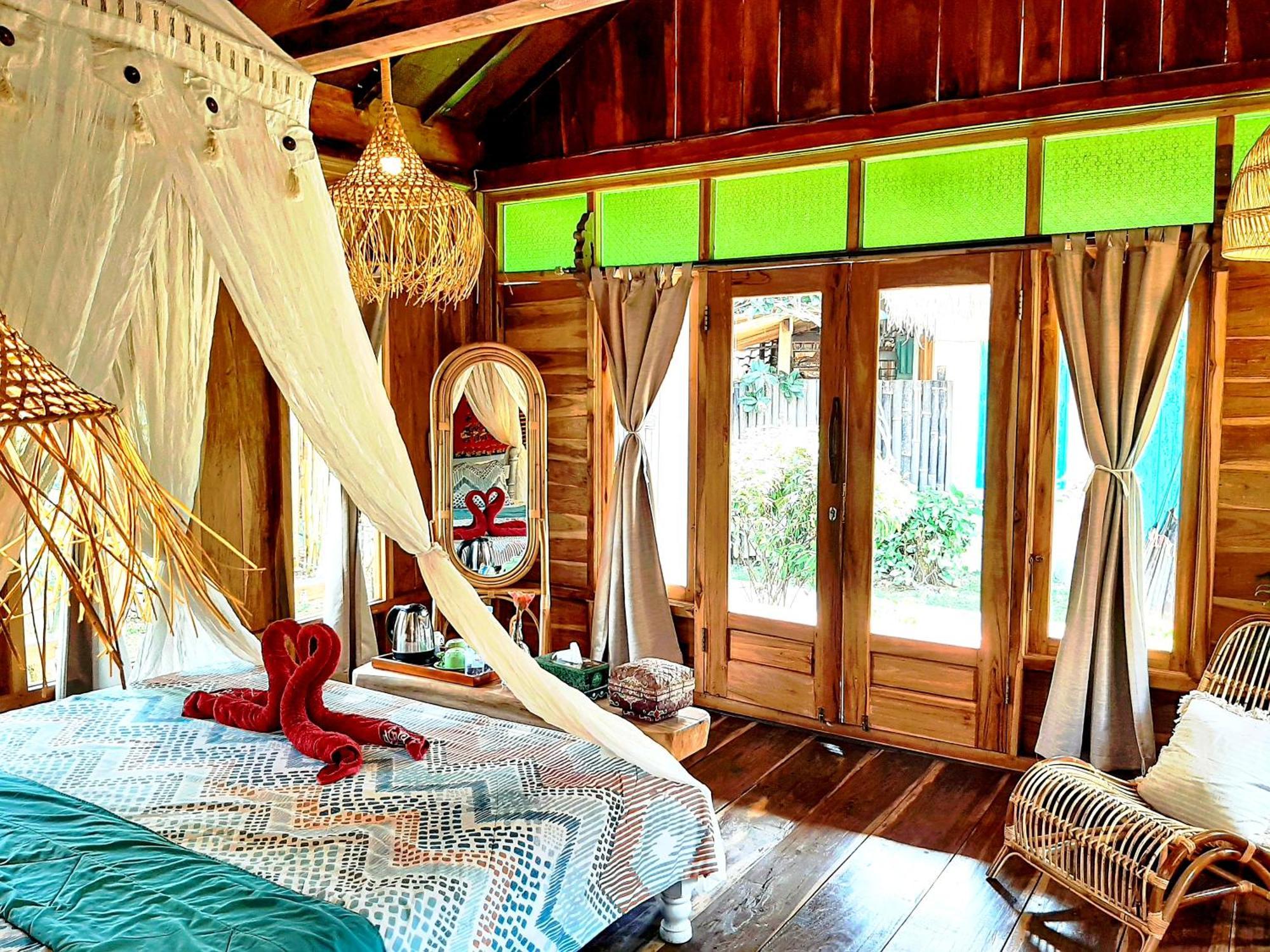 Janur Bungalow Magelang Room photo
